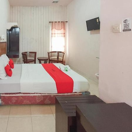 Hotel Reddoorz At Pujon Malang Batu  Exterior foto