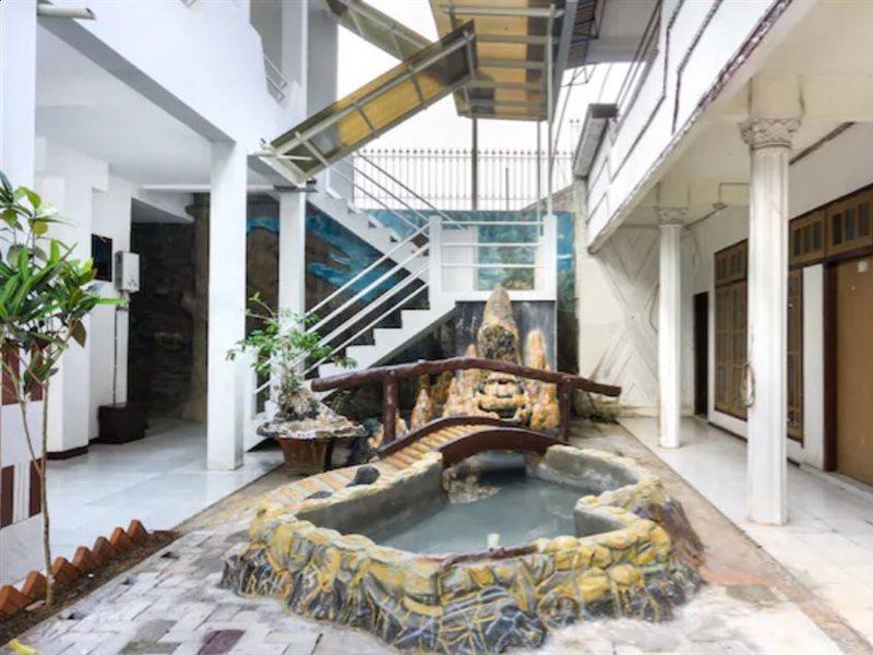Hotel Reddoorz At Pujon Malang Batu  Exterior foto