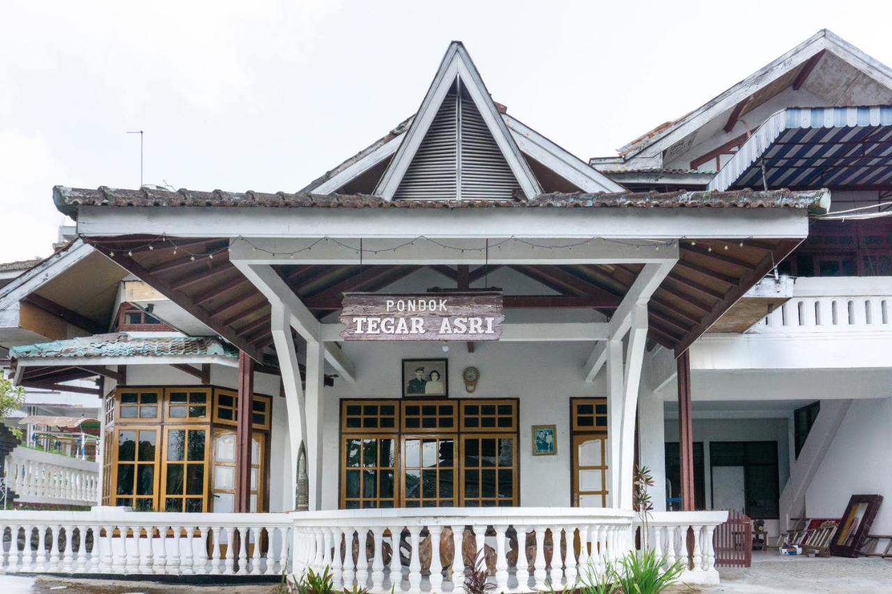 Hotel Reddoorz At Pujon Malang Batu  Exterior foto