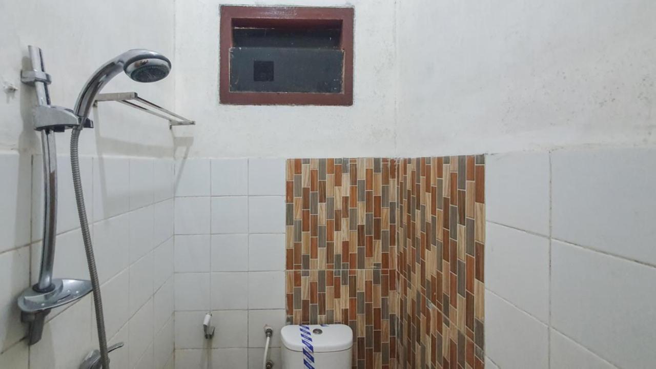 Hotel Reddoorz At Pujon Malang Batu  Exterior foto